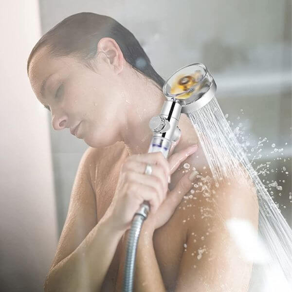 Ducha TURBOSHOWER™ con turbina y filtro