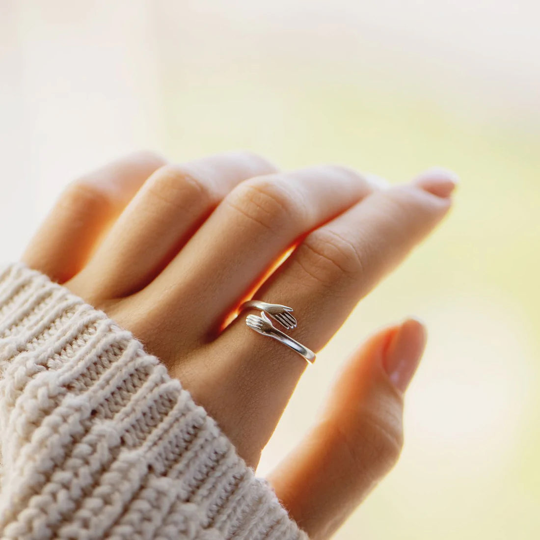 Anillo "Abrazo Eterno" con Tarjeta dedicada - OFERTA 2x1